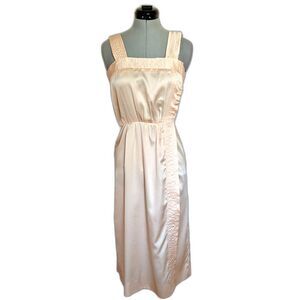 VTG 40s Irish Silk Blend Liquid Satin Trapunto Detail Cream Slip/Hostess Gown, S